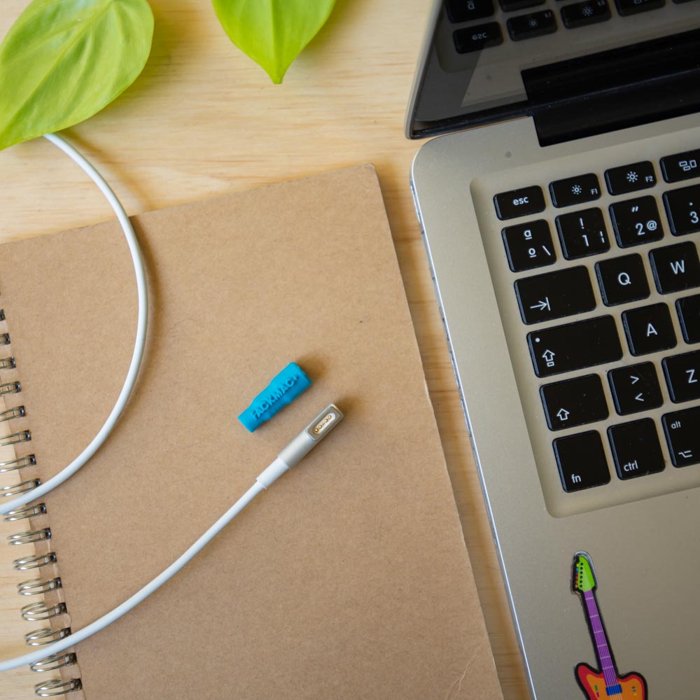 Protector de Macbook Magsafe 1 Turquesa - FackMac