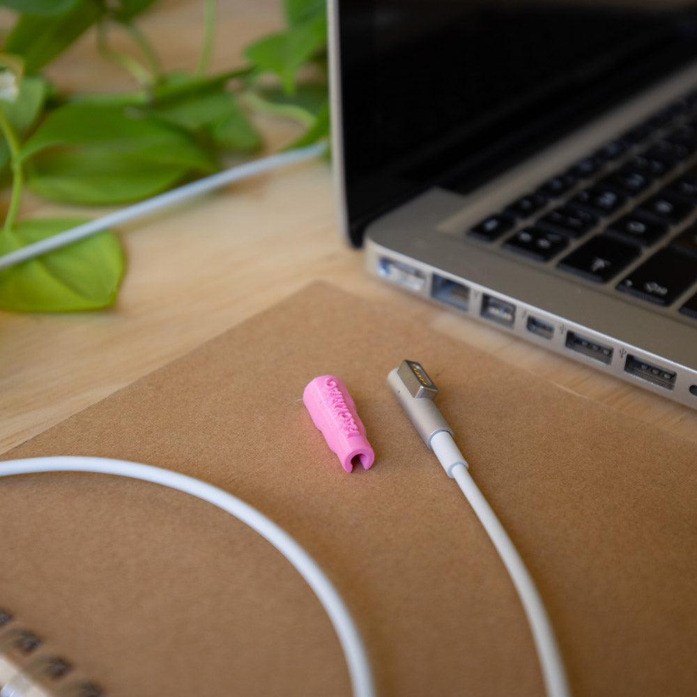 Protector de Macbook Magsafe 1 Rosado - FackMac