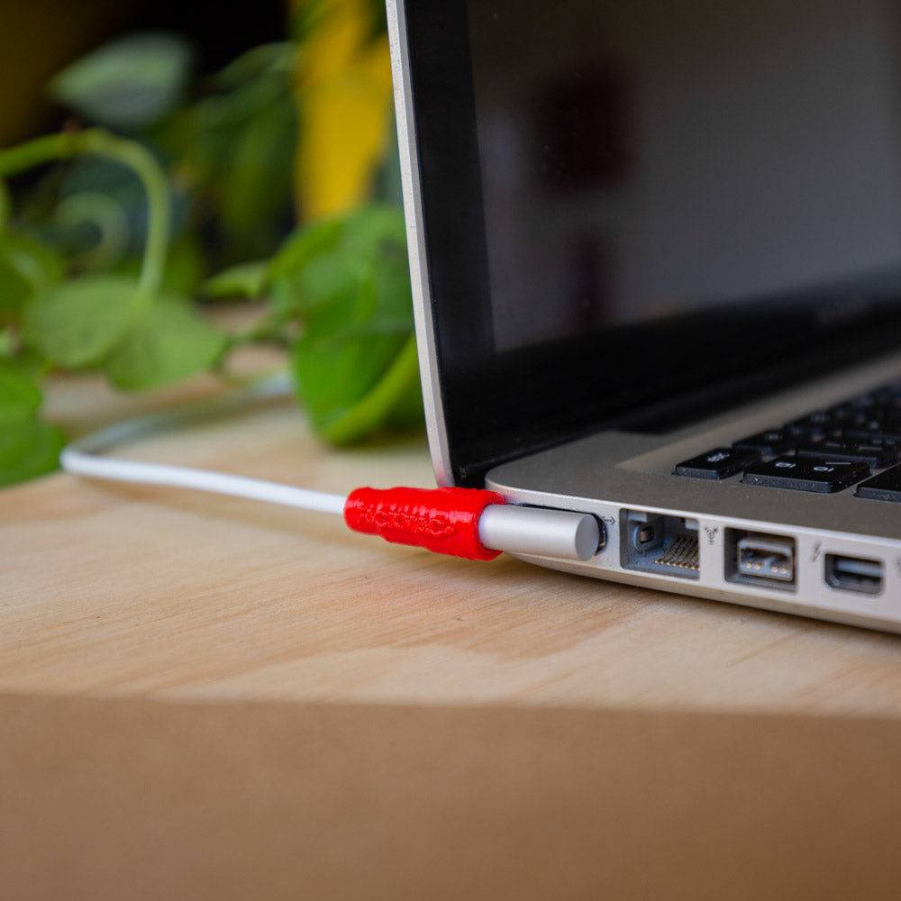 Protector de Macbook Magsafe 1 Rojo - FackMac