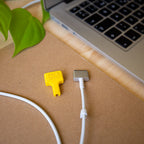 Protector de Macbook Magsafe 2 Amarillo - FackMac