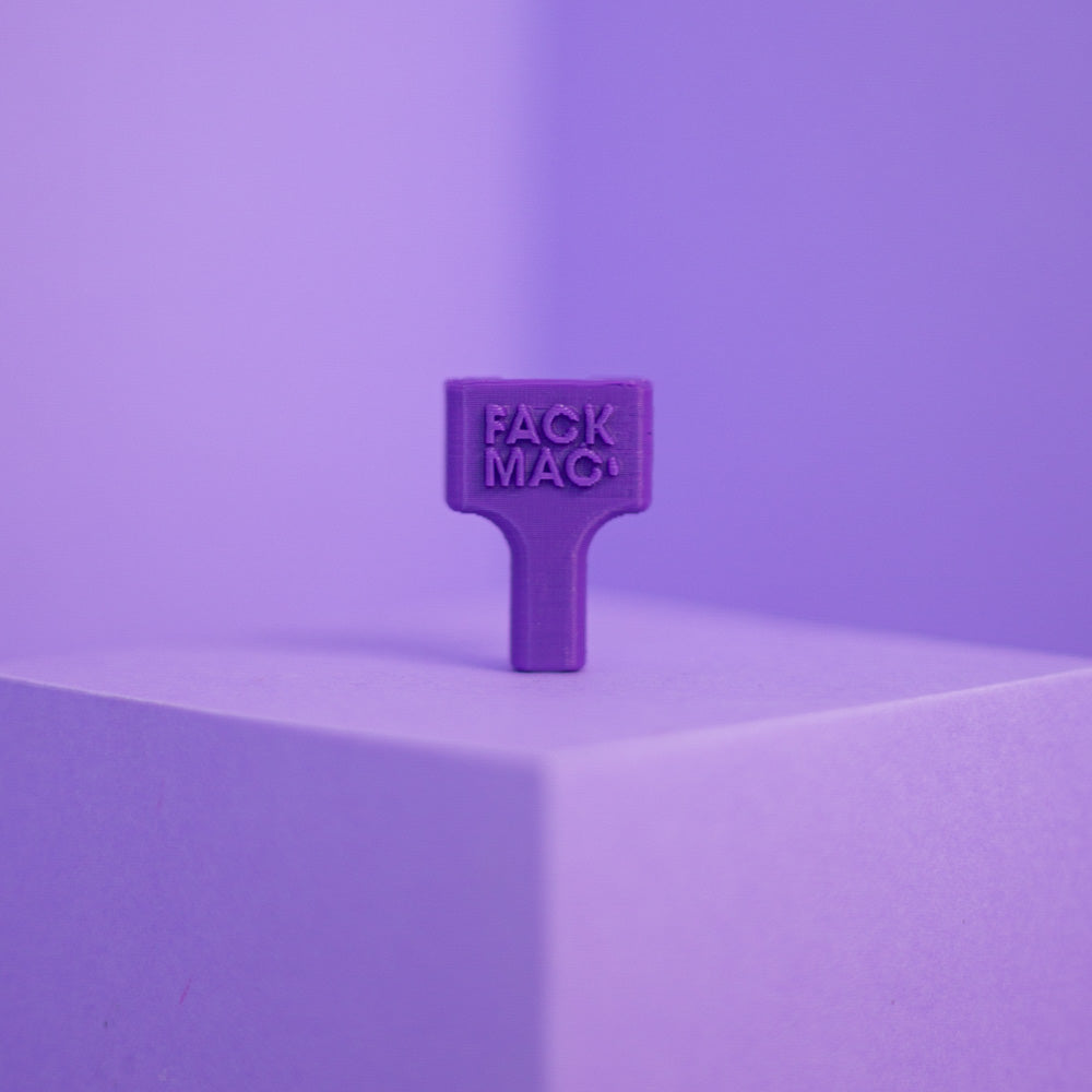 Protector de Macbook Magsafe 2 Morado - FackMac